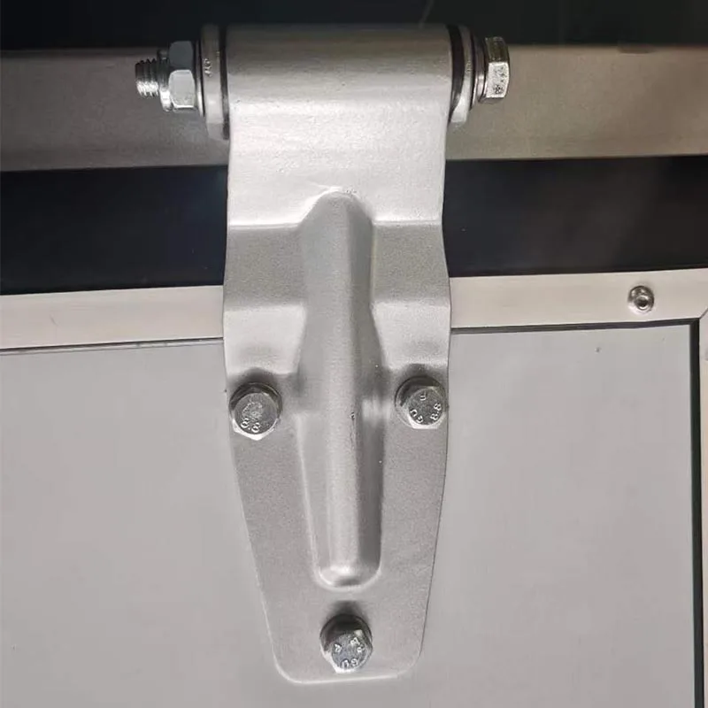 Dörrgångjärn för lastbil