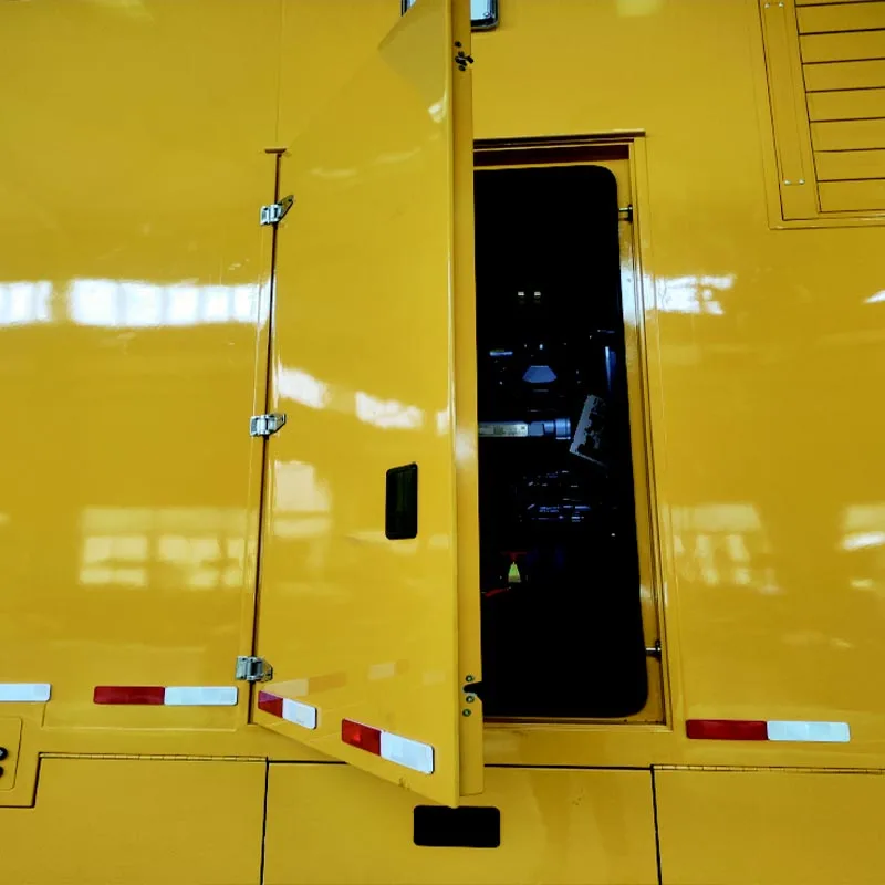 Svängdörr för skåpbil